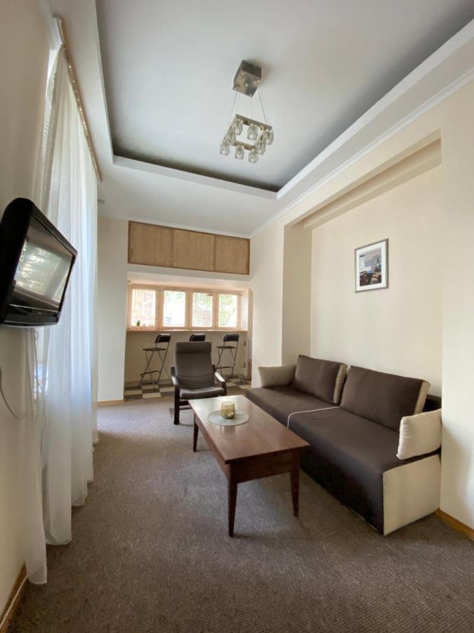 Family Apartment 利沃夫 外观 照片
